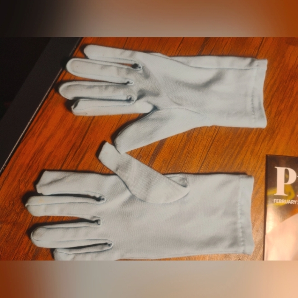 🛍️ Used Baby Blue Short Stretchy Gloves 👐🙌